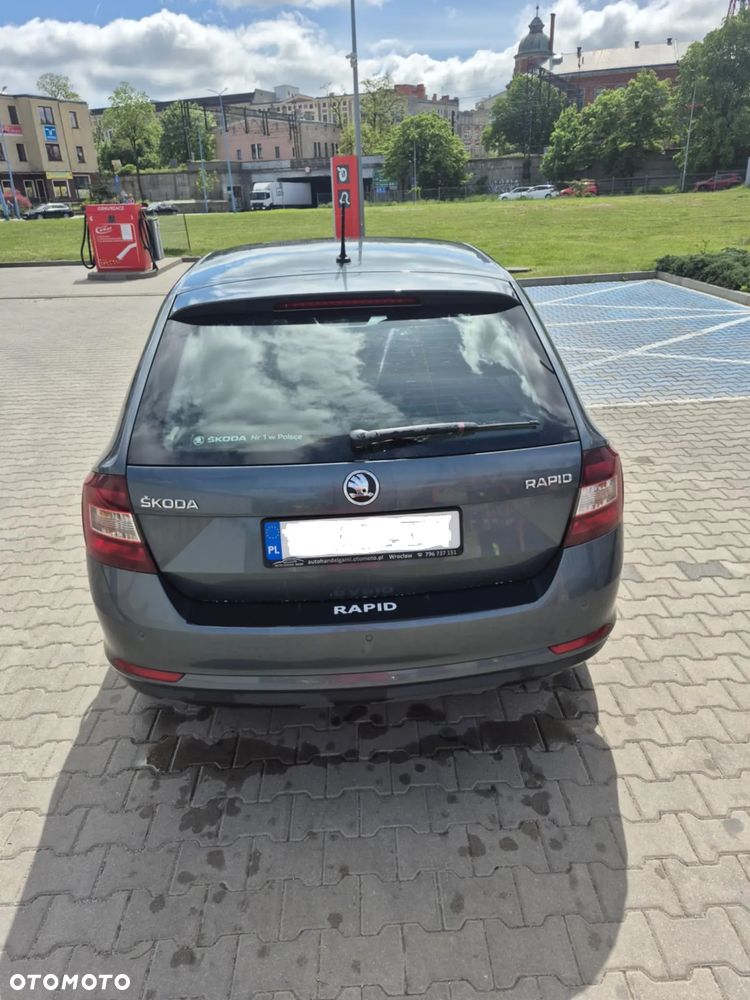 Skoda RAPID - 17