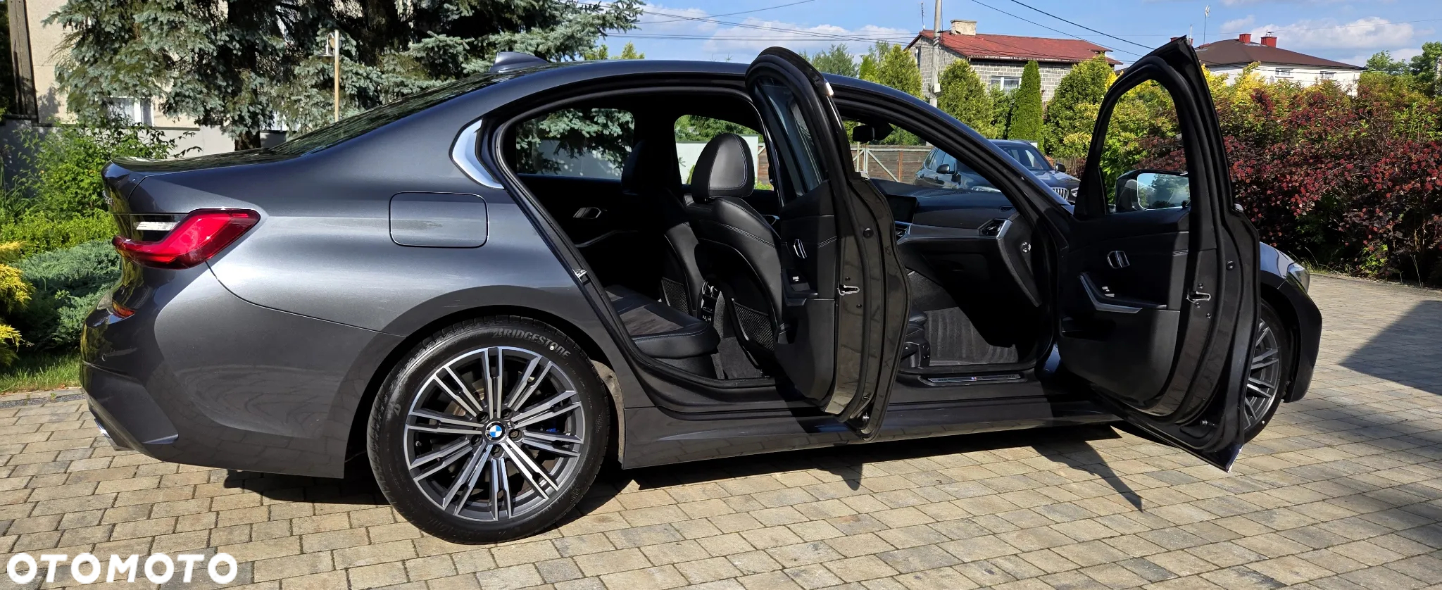 BMW Seria 3 330i M Sport - 10