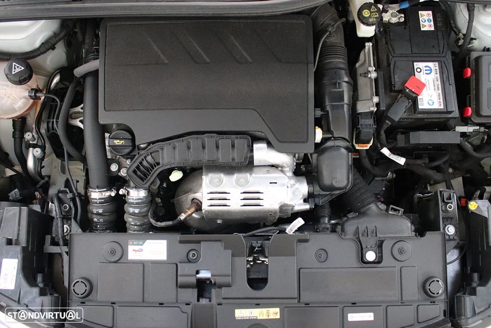 Citroën C4 1.2 PureTech Plus EAT8 - 24