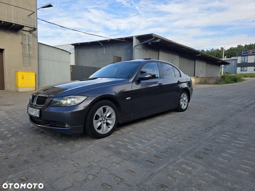 BMW Seria 3 320i - 5