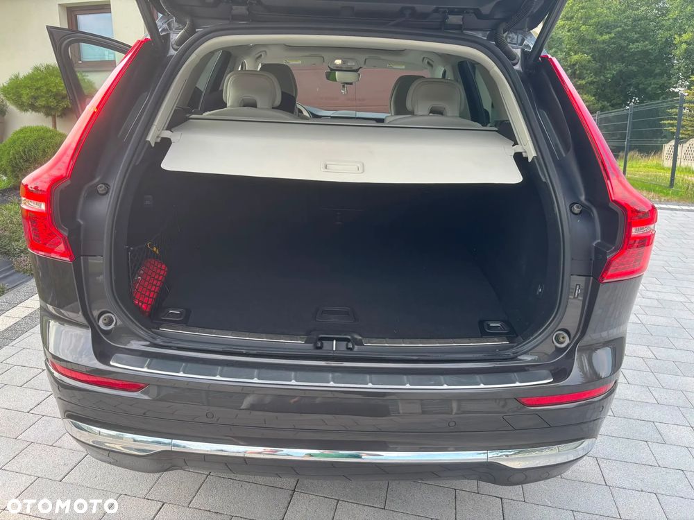 Volvo XC 60 T8 Plug-In Hybrid AWD Plus Bright - 16