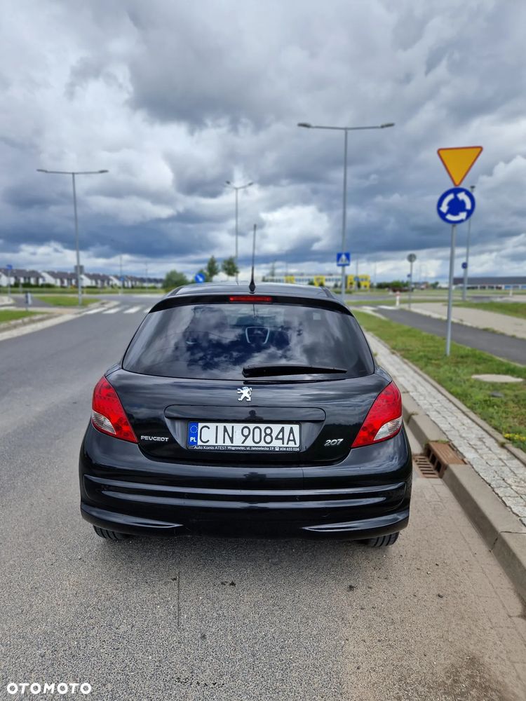 Peugeot 207 - 6