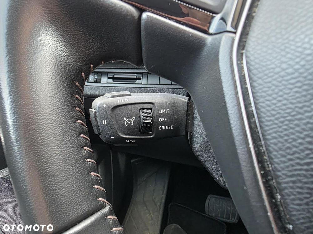 Peugeot 5008 1.5 BlueHDi Active Pack S&S EAT8 - 23