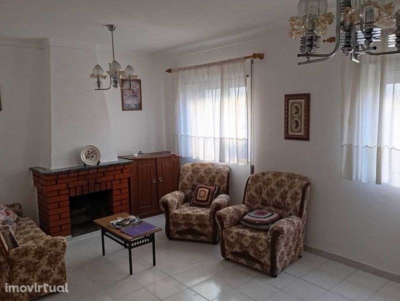 RESERVADO - T3 luminoso - boas áreas e excelente localização - Grande imagem: 2/12