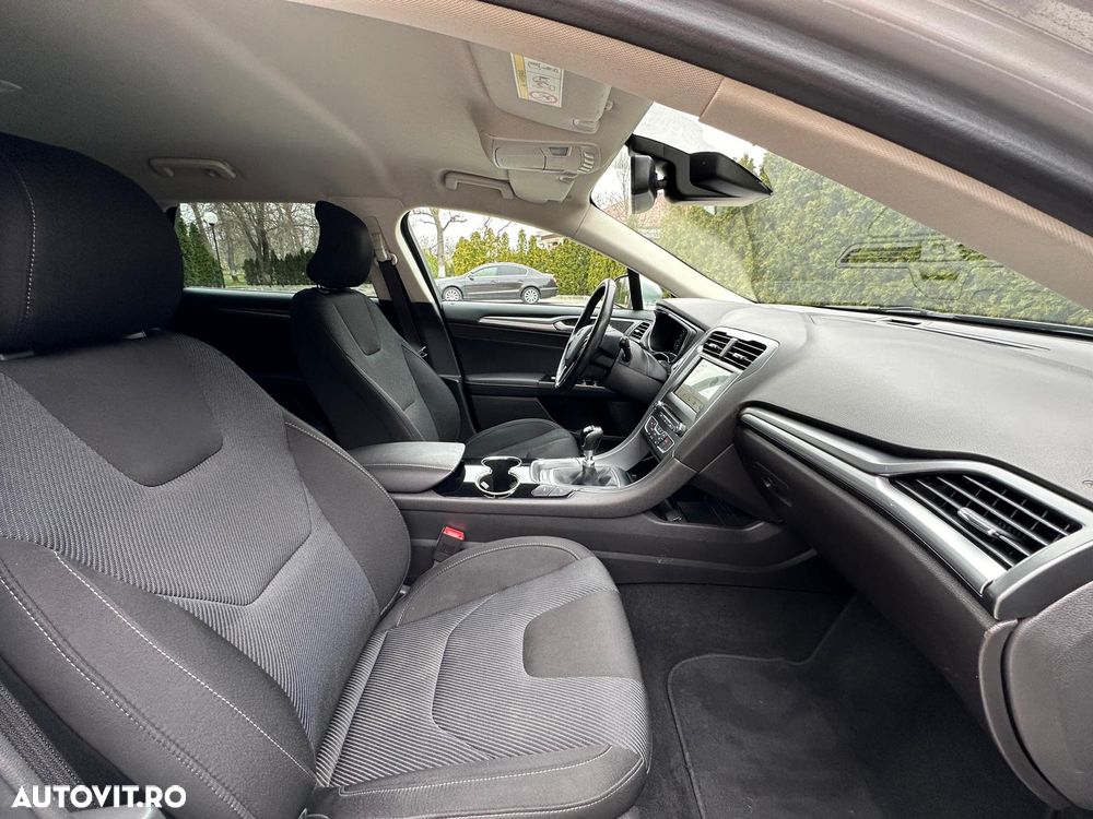 Ford Mondeo 2.0 TDCI Start-Stopp Titanium - 11