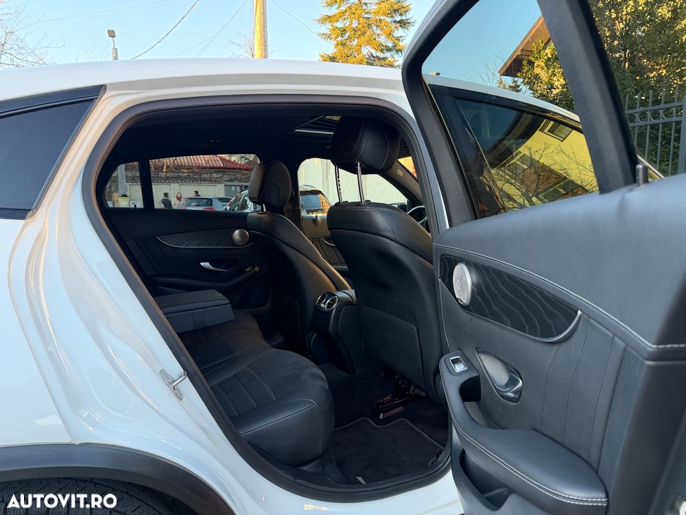 Mercedes-Benz GLC 300 4MATIC MHEV - 7