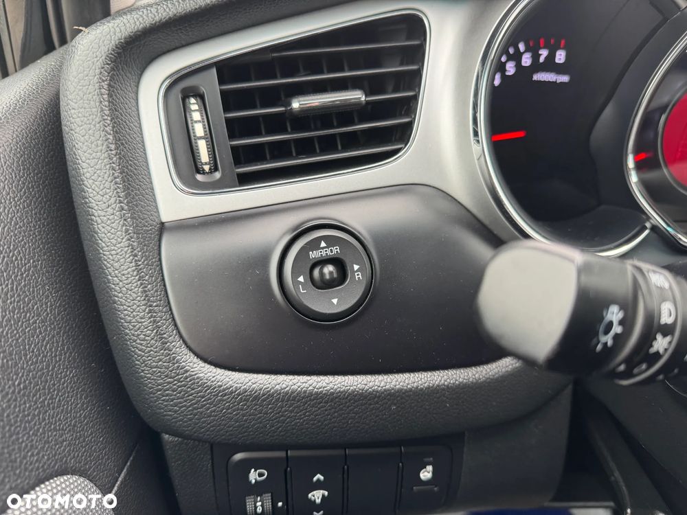 Kia Ceed 1.6 GDI Dream Team Edition - 21