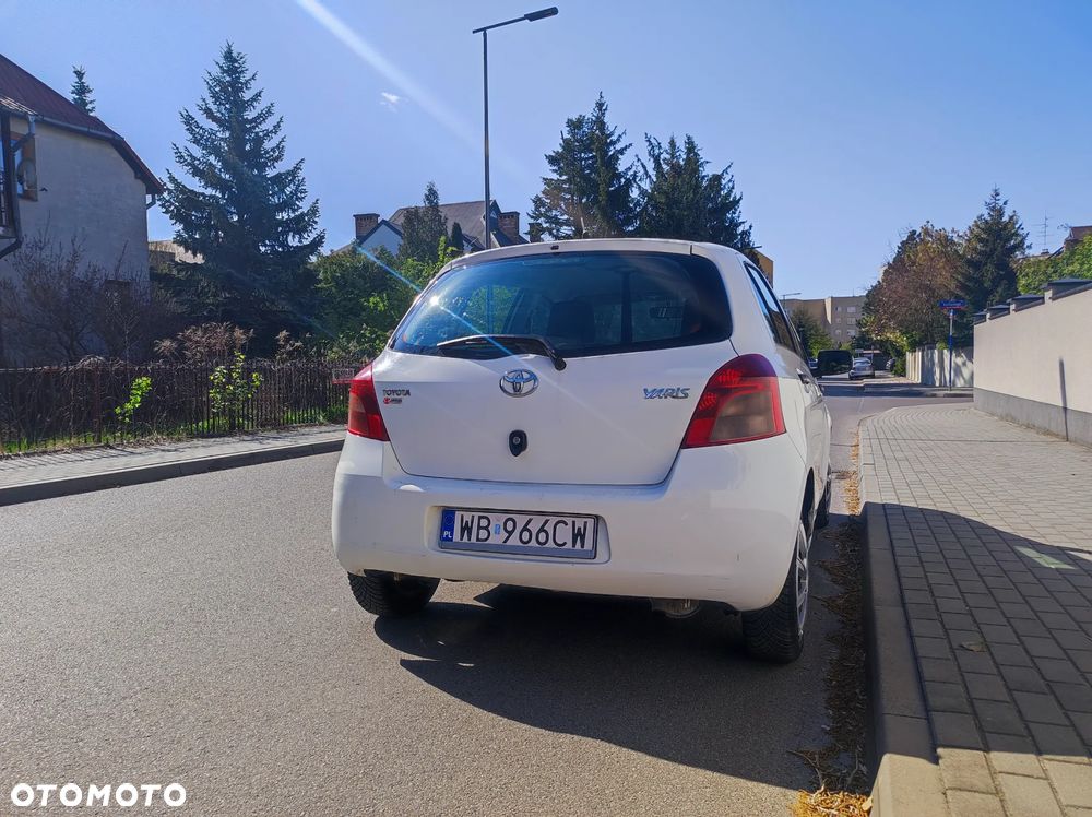 Toyota Yaris 1.0 Luna Start - 6