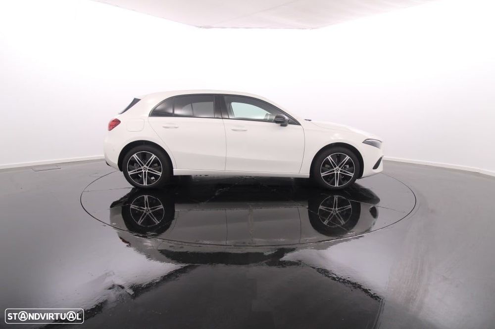 Mercedes-Benz A 250 e Progressive - 9