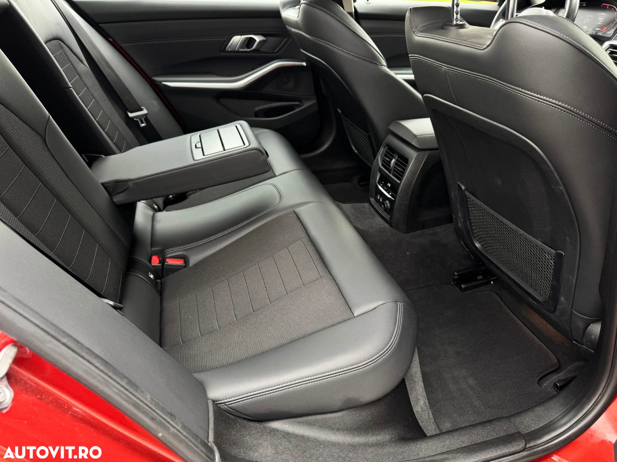 BMW Seria 3 330i AT Sport Line - 15