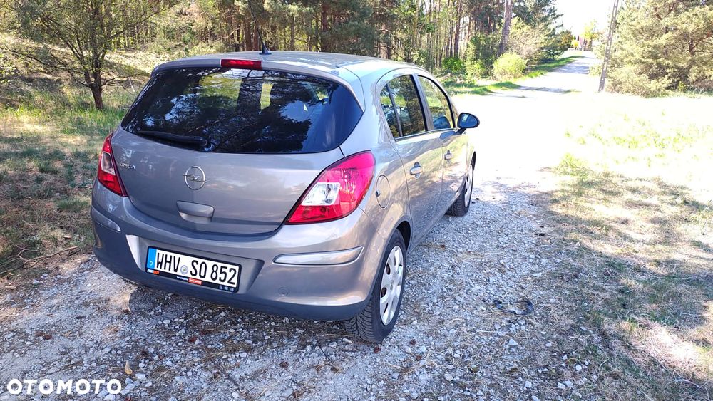 Opel Corsa 1.4 16V Innovation 110 Jahre - 4