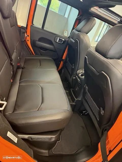 Jeep Wrangler Unlimited 2.0 TG 4xe 80º Aniversário - 17