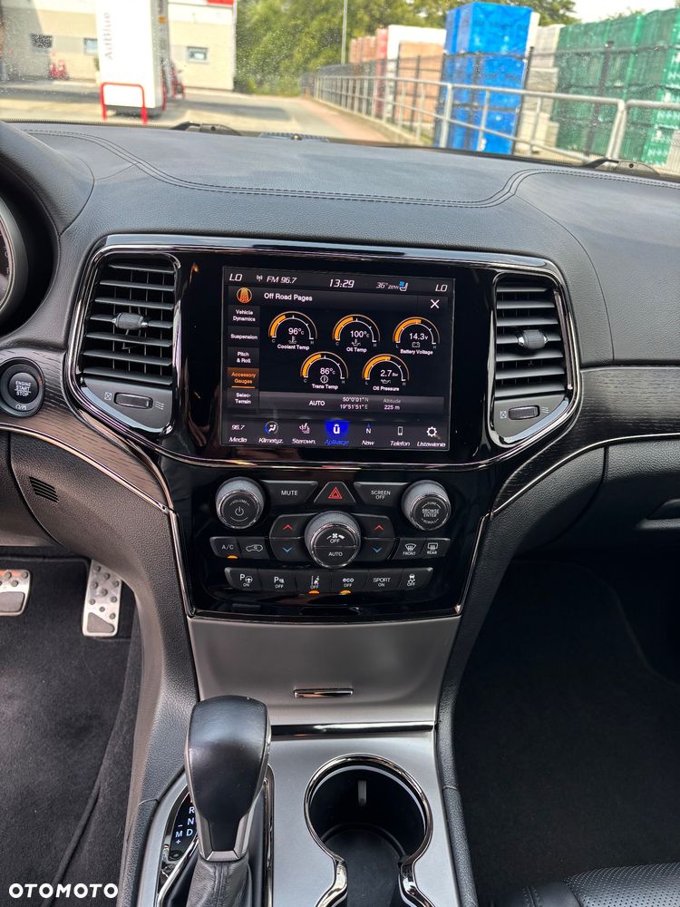 Jeep Grand Cherokee 5.7 V8 Summit - 19