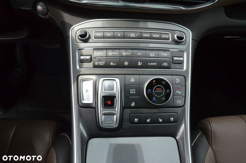 Hyundai Santa Fe 1.6 T-GDI PHEV Platinum 4WD - 23