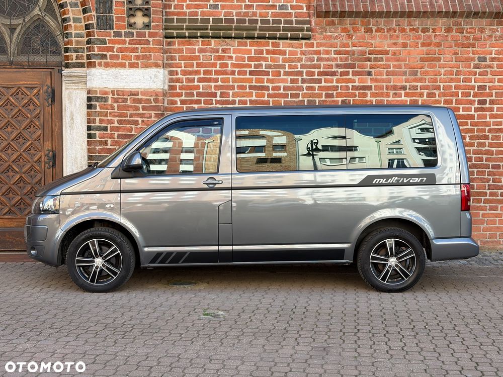 Volkswagen Multivan - 19