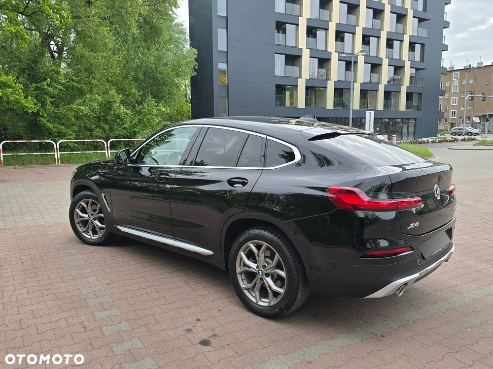 BMW X4 xDrive20d xLine sport - 4