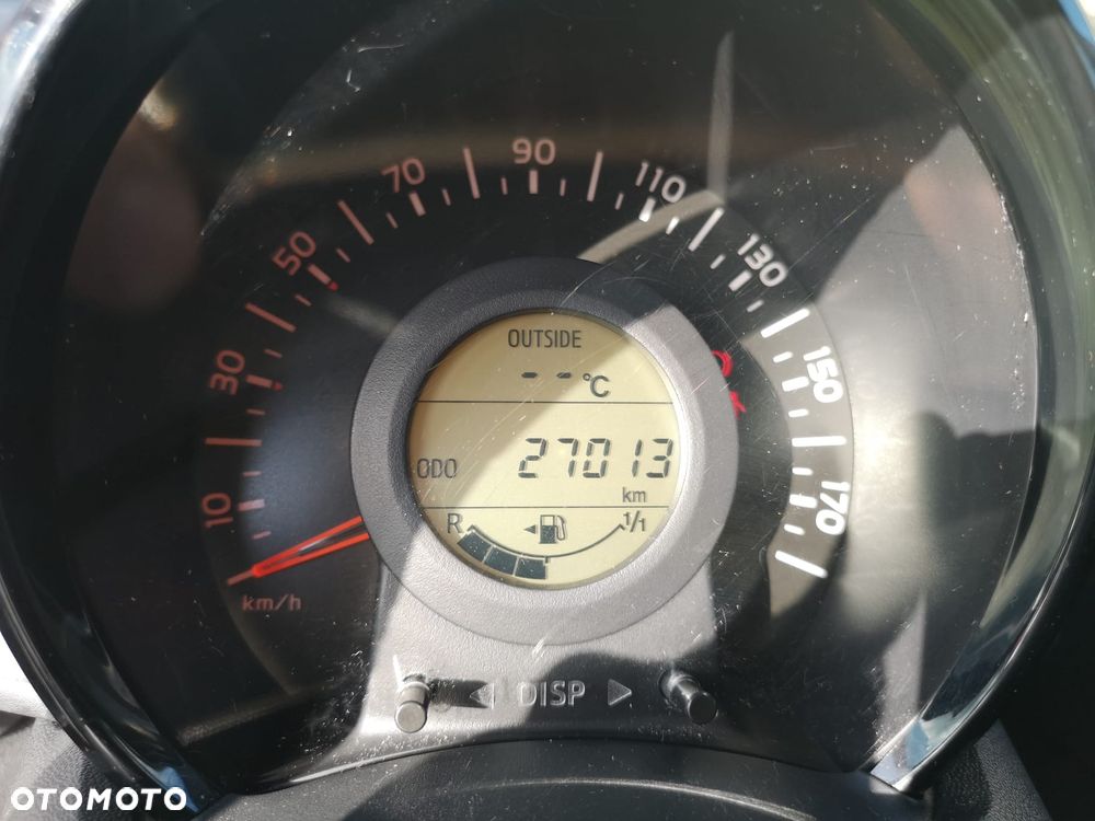Peugeot 108 VTI 72 Top Allure - 9