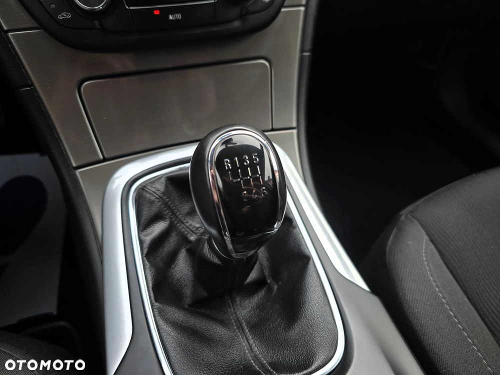 Opel Insignia 1.8 Cosmo - 33
