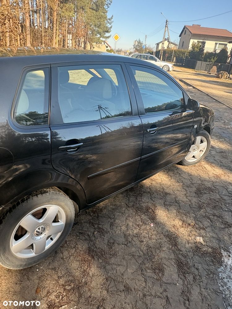 Volkswagen Polo - 5