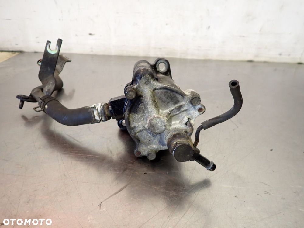 VACUM POMPA TOYOTA COROLLA E12 29300-27010 - 6