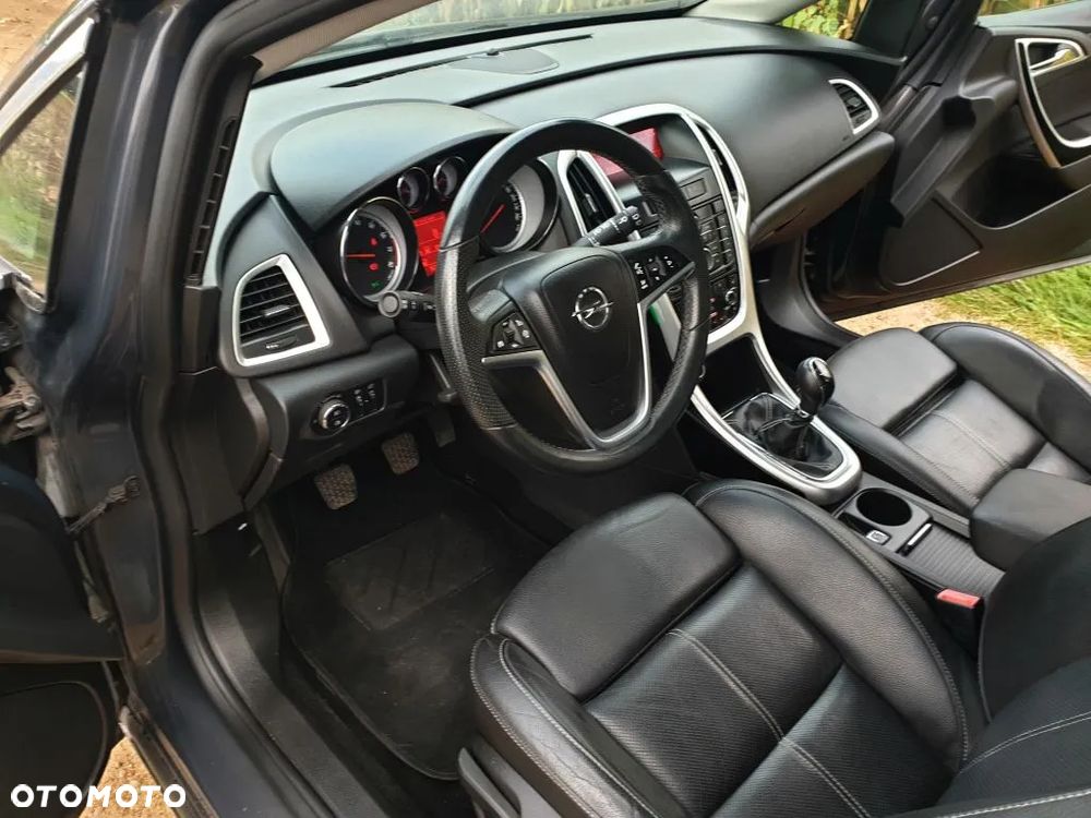 Opel Astra IV 1.4 T Cosmo - 20