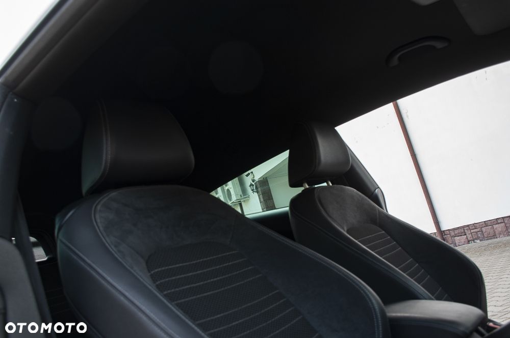 Volkswagen Scirocco 1.4 TSI Perfectline R-Style - 7