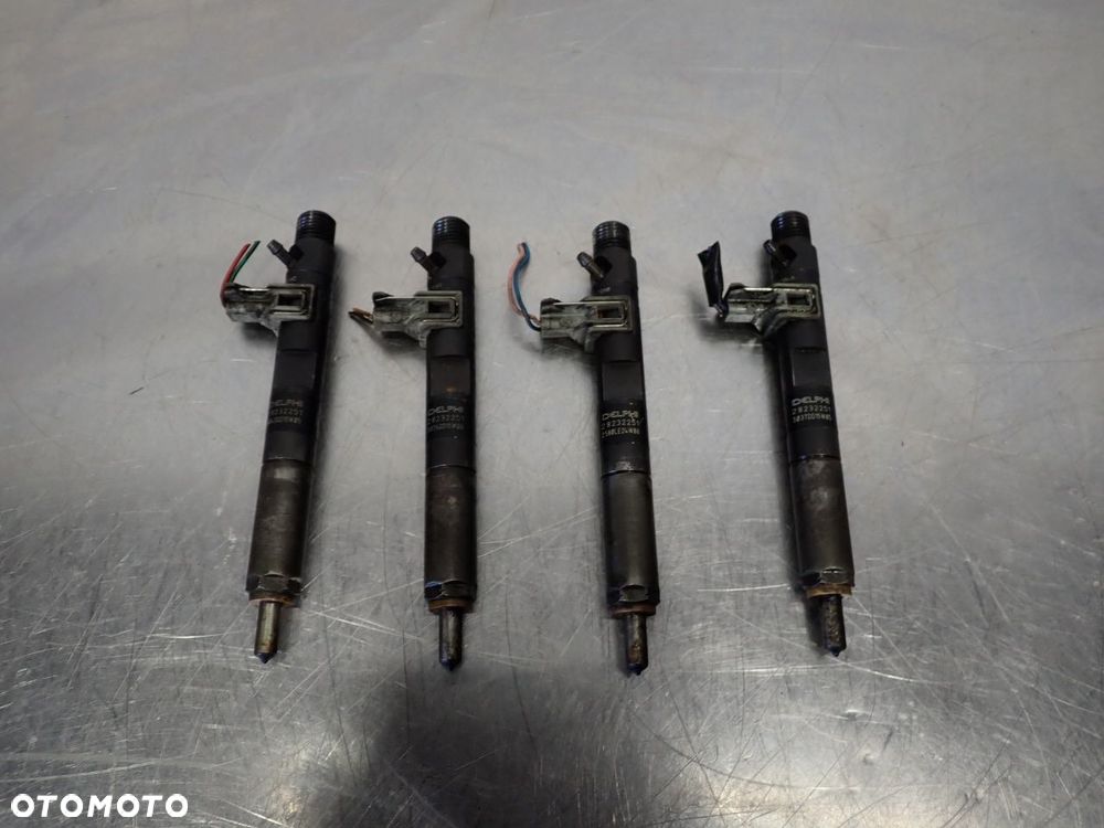 WTRYSK NISSAN NV200 28232251  H8200421897 - 1
