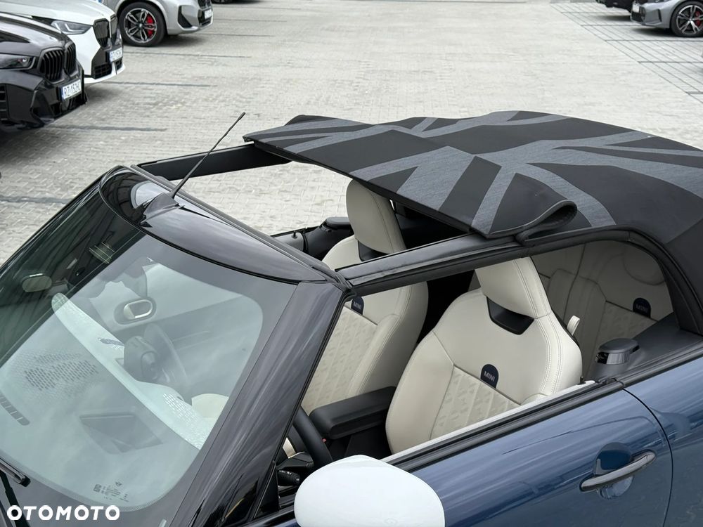 MINI John Cooper Works - 11