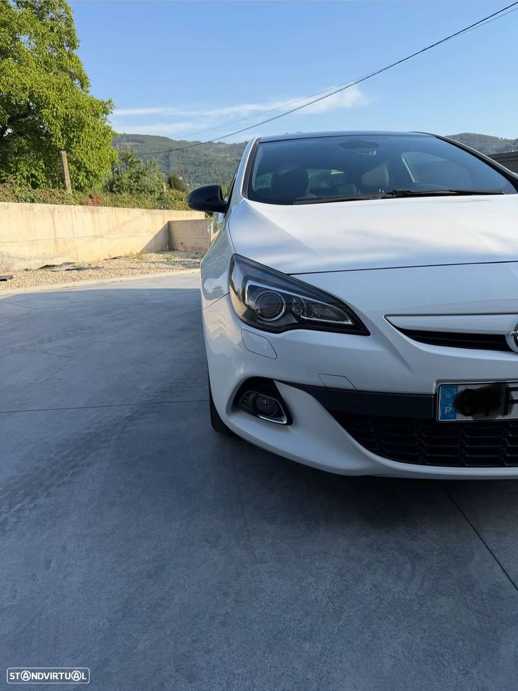 Opel Astra GTC 1.6 T Black OPC Line S/S - 3