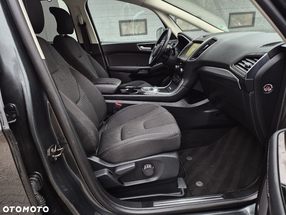 Ford S-Max 2.0 EcoBlue Titanium - 26