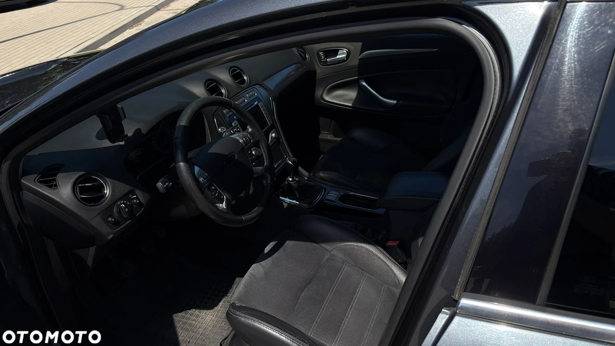 Ford Mondeo 2.5 Titanium X - 10