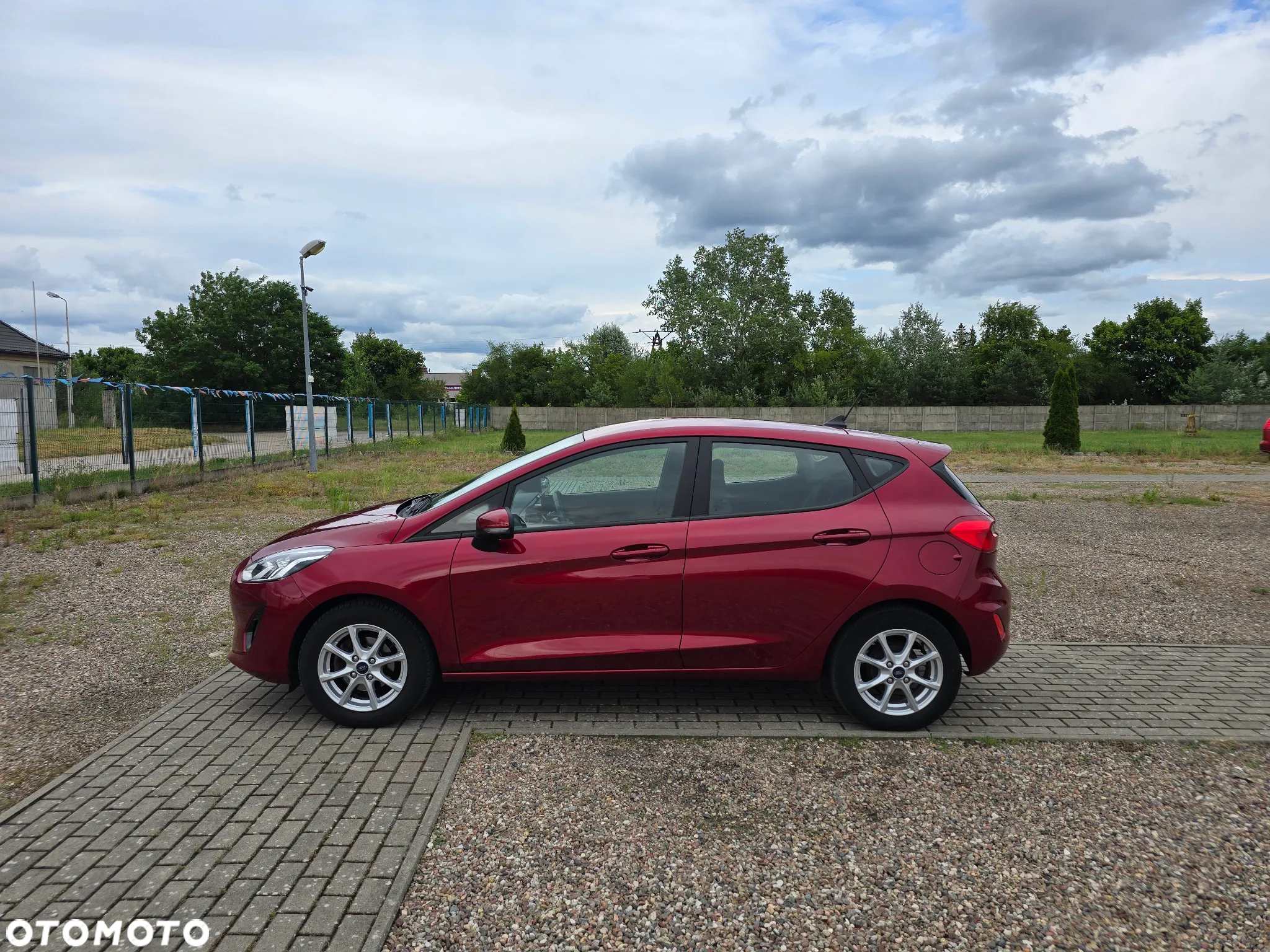 Ford Fiesta 1.1 Titanium ASS - 10