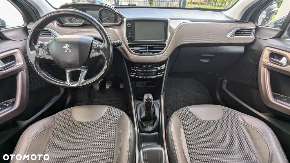 Peugeot 2008 1.6 VTi Allure - 12