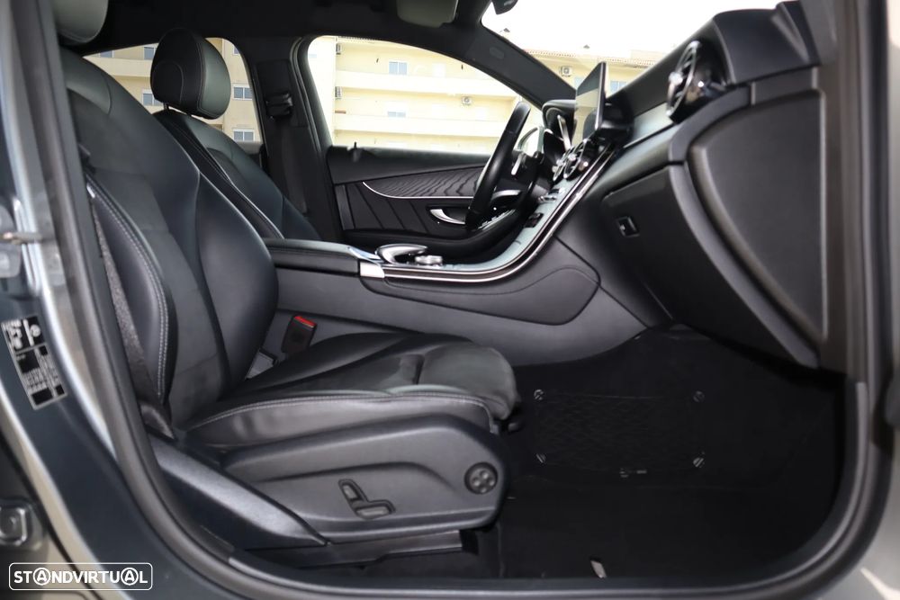 Mercedes-Benz GLC 250 d 4Matic 9G-TRONIC AMG Line - 13