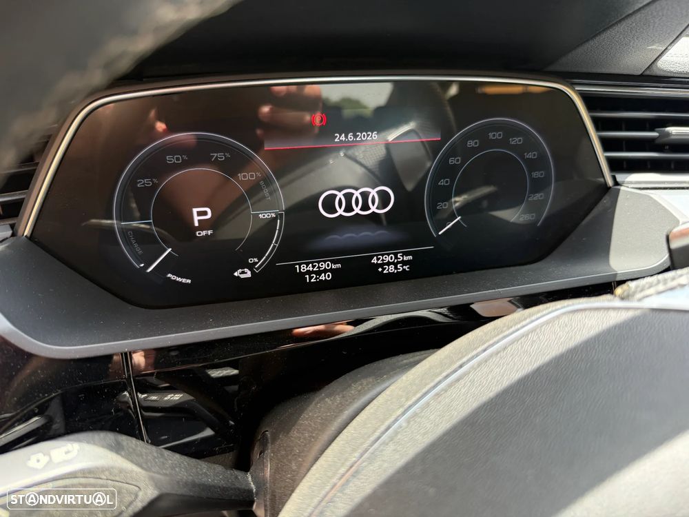 Audi e-tron 55 quattro S line - 8