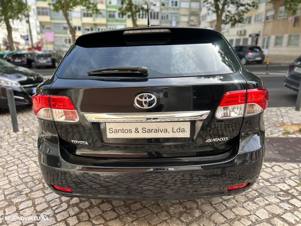Toyota Avensis SW 2.0 D-4D Exclusive - 3