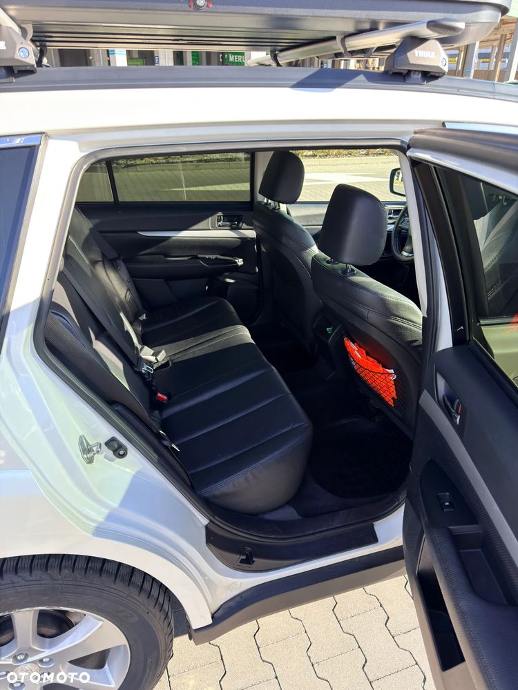 Subaru Outback 2.0D Comfort Lineartronic - 19