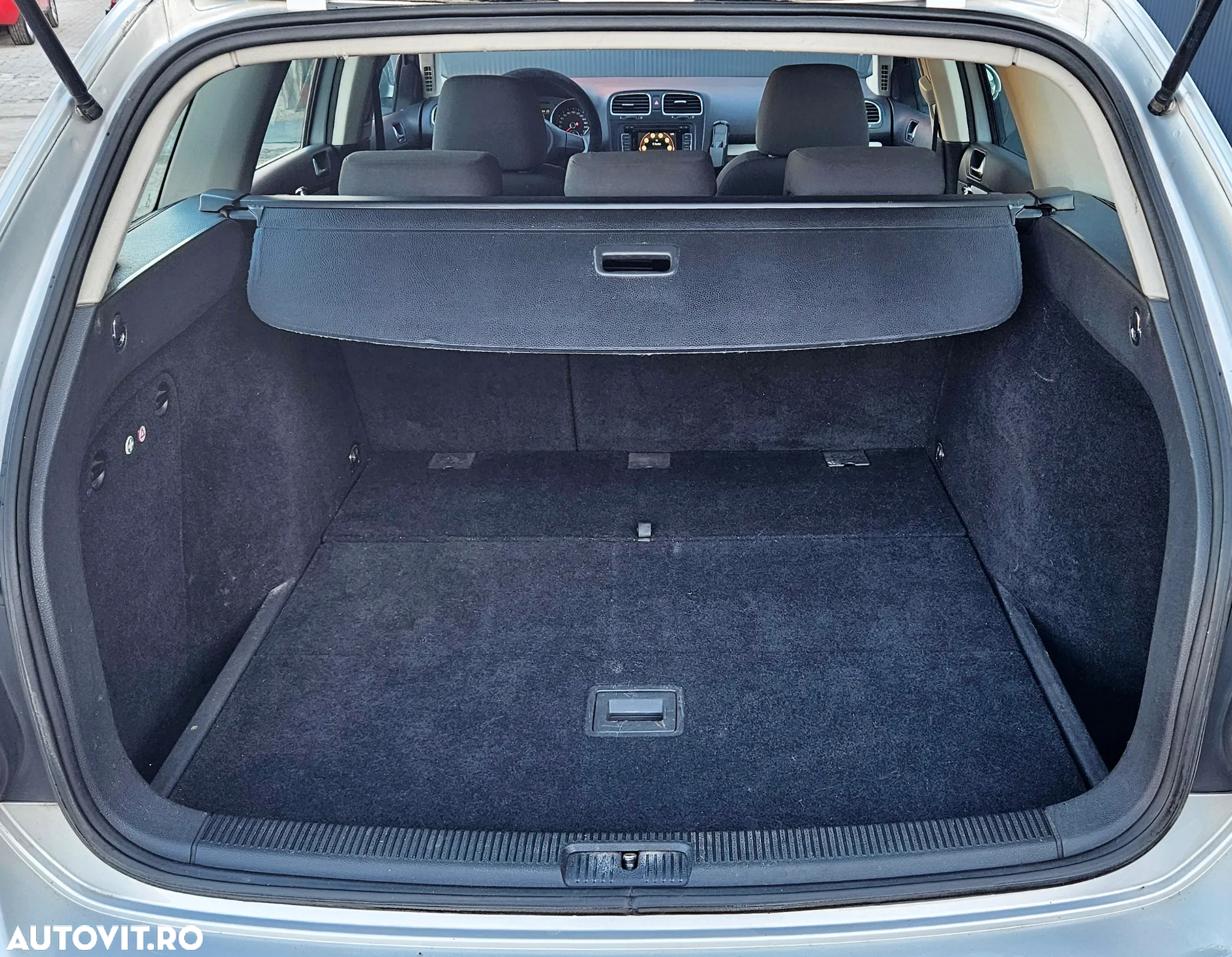 Volkswagen Golf - 12