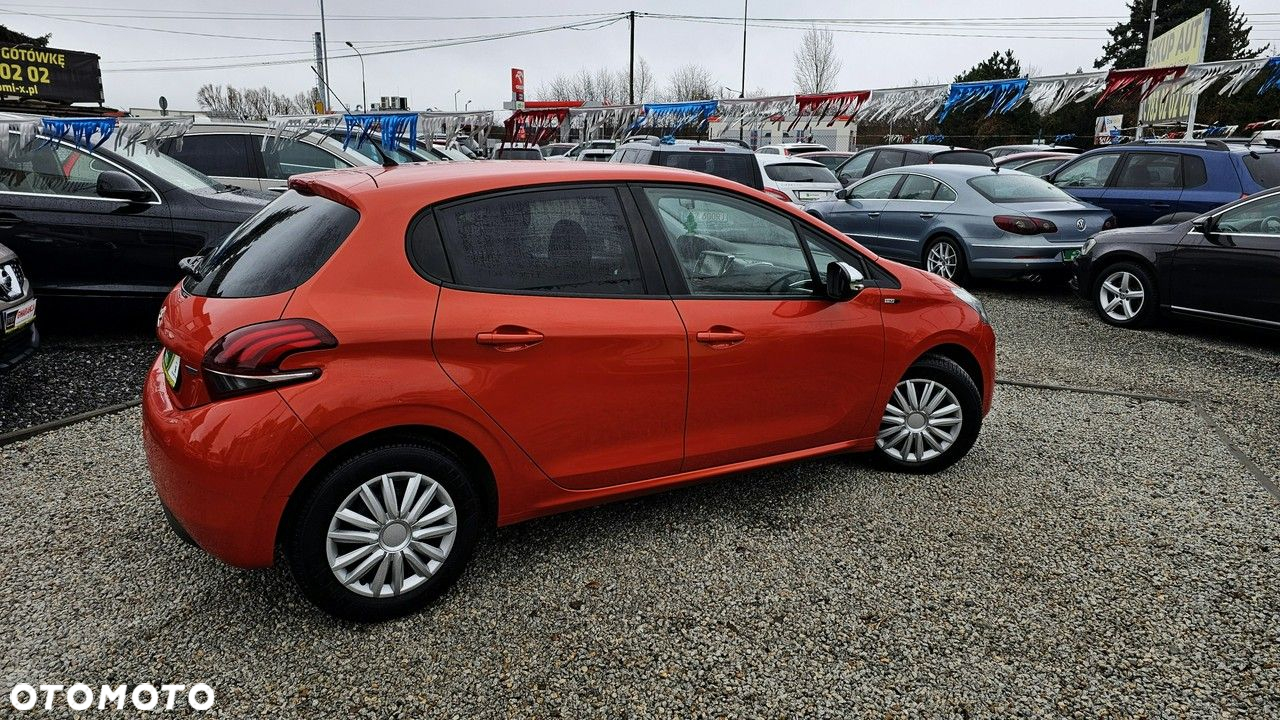 Peugeot 208 - 9