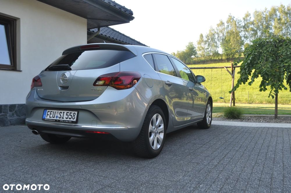 Opel Astra 1.4 Turbo Exklusiv - 14