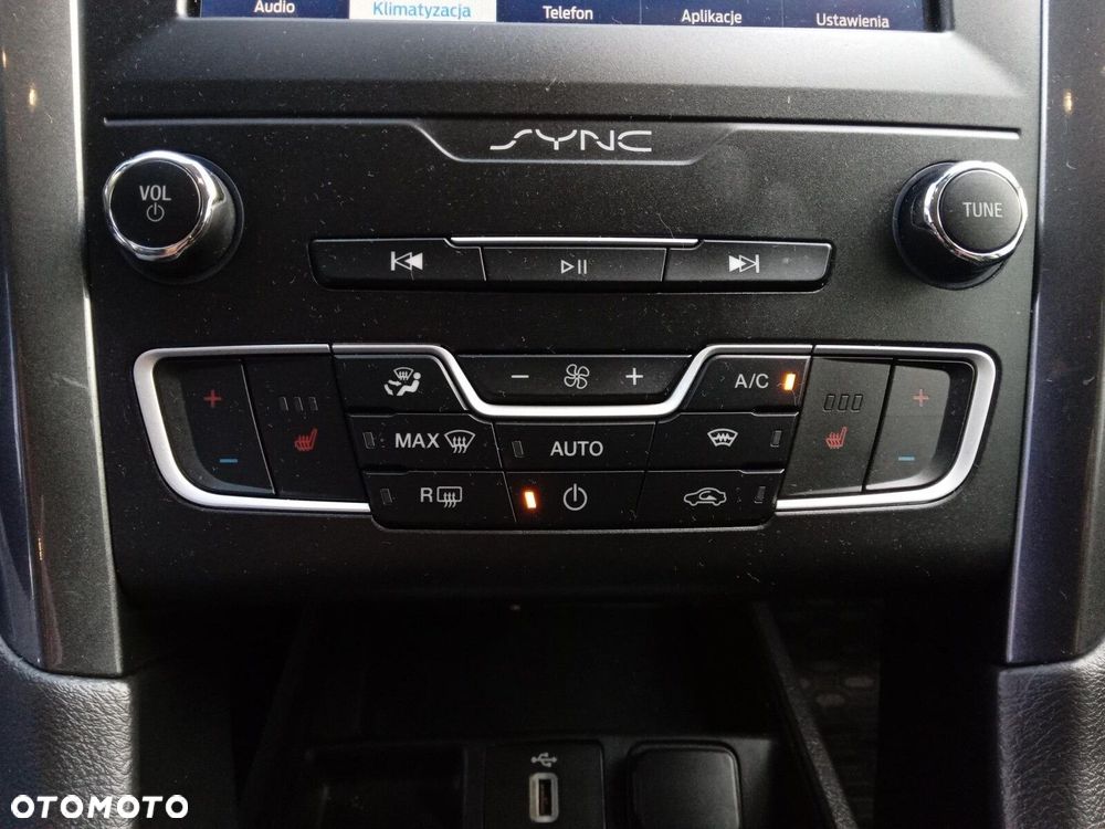 Ford Mondeo - 22