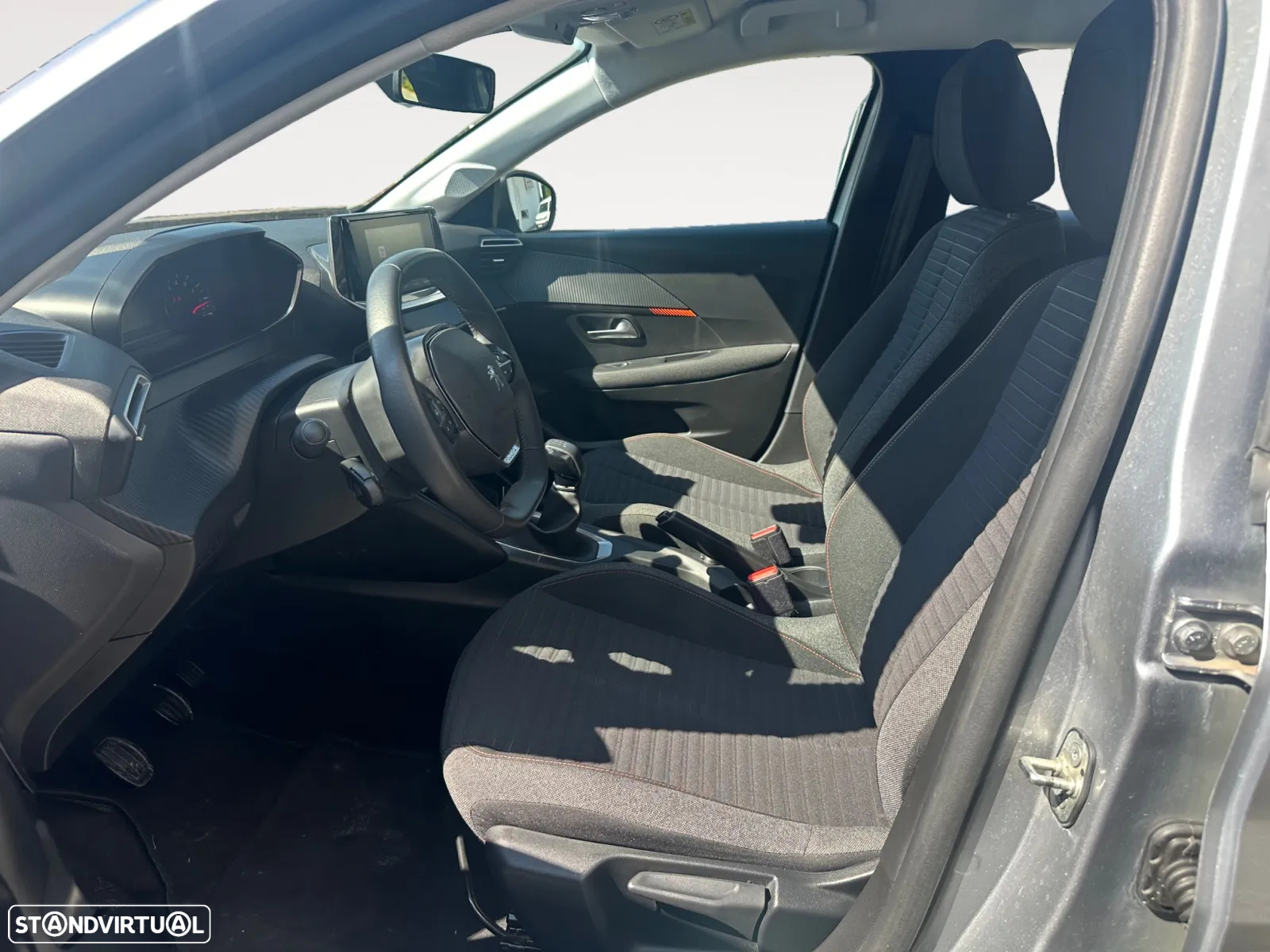 Peugeot 208 1.2 PureTech Active Pack - 10