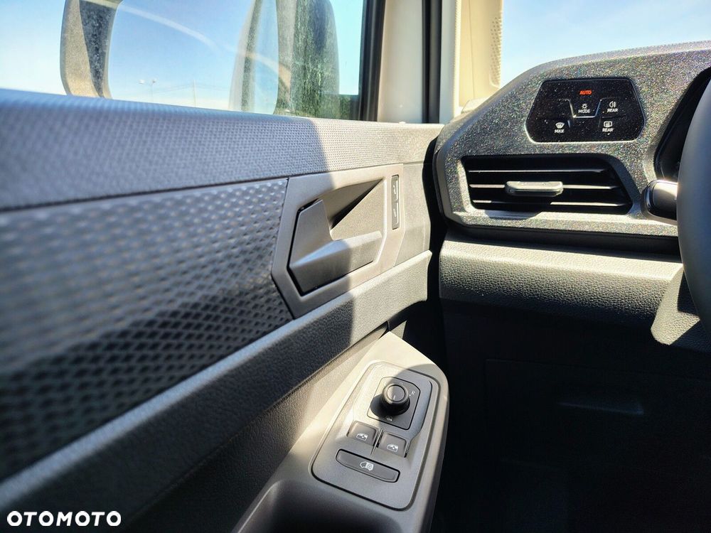 Volkswagen Caddy Volkswagen Caddy Cargo, silnik: 2,0 l TDI EU6 122 KM, skrzynia biegów: automatyczna DSG 7-biegowa, rozstaw osi: 2755 mm - 15