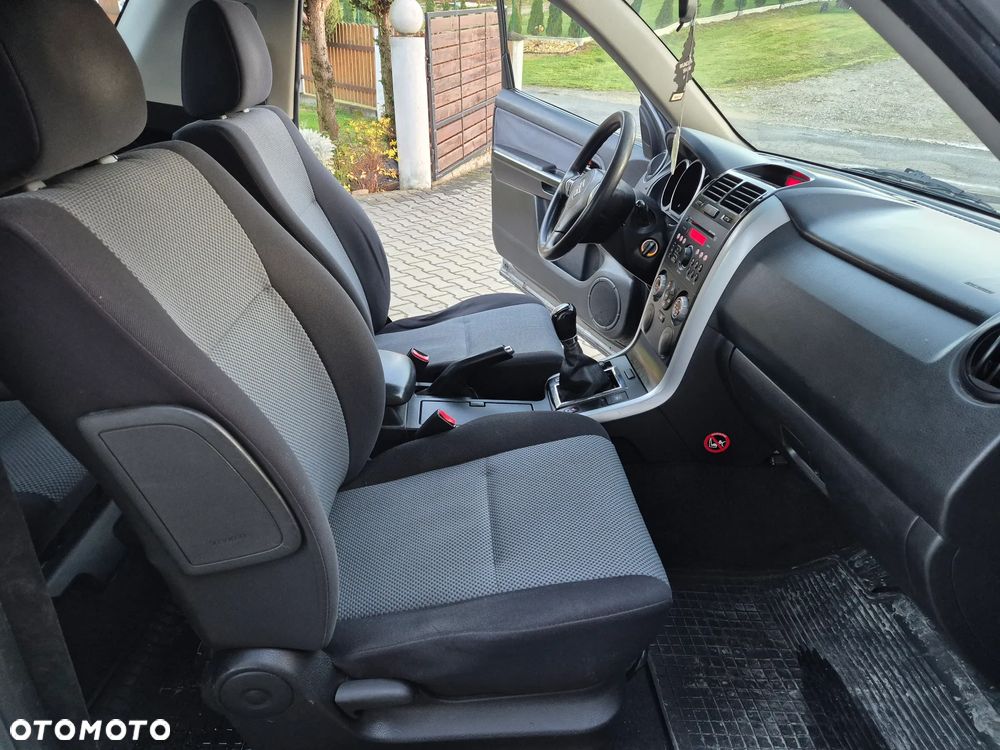Suzuki Grand Vitara 1.6 - 29