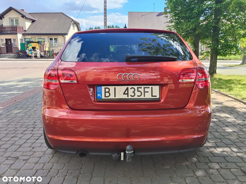 Audi A3 Sportback 1.6 TDI DPF S tronic Ambiente - 16