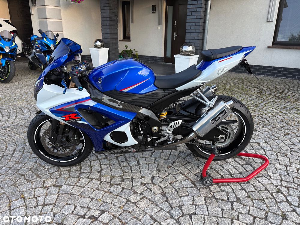 Suzuki GSX-R - 6