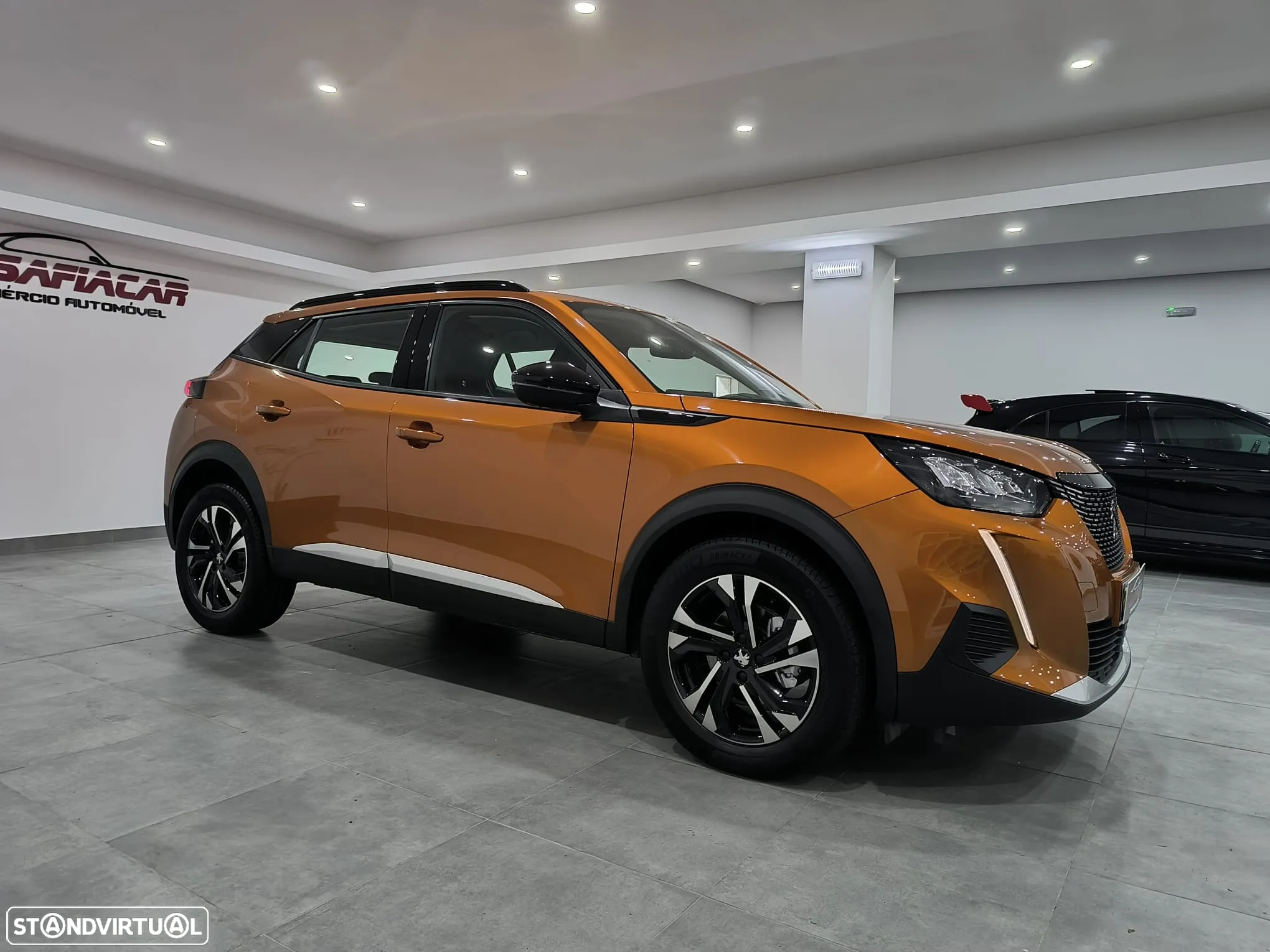 Peugeot 2008 1.2 PureTech Allure - 3