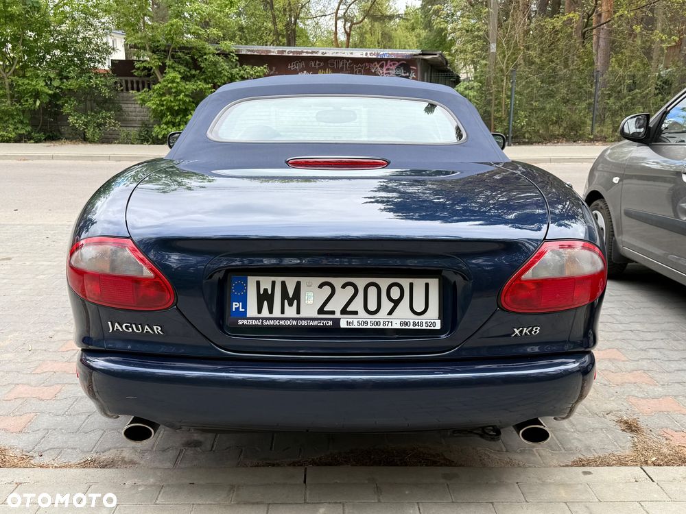 Jaguar XK8 - 19