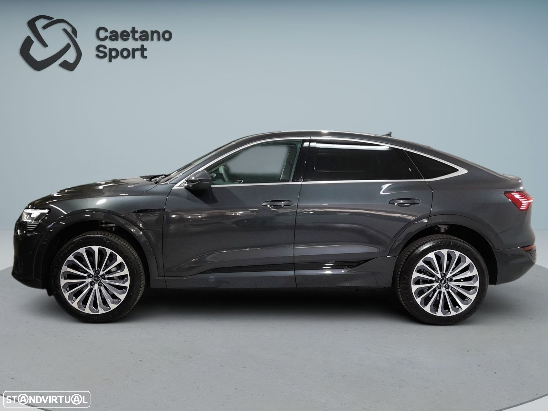 Audi Q8 e-Tron Sportback 55 quattro Advanced - 6