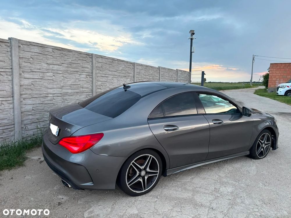 Mercedes-Benz CLA 220 d 7G-DCT AMG Line - 39